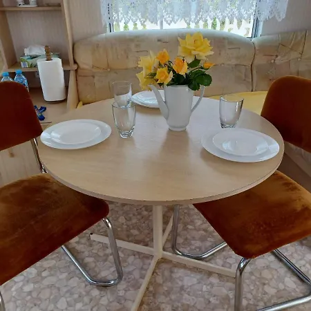 Holiday home Holenderski, Ogrod, Blisko Plazy, Na Luzie